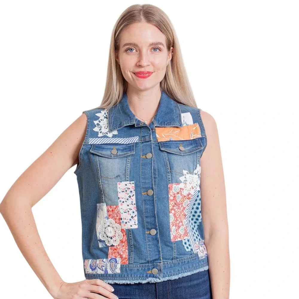 John Mark NWT Women's Denim Vest Size M‎ Embroidered Patchwork Lace Floral Boho